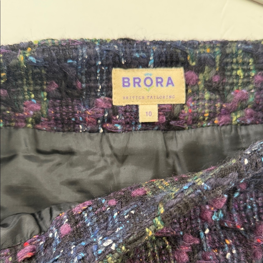 Brora Wool Blend Mini Skirt W/ Lochcarron of Scotland Fabric - Picture 3 of 5